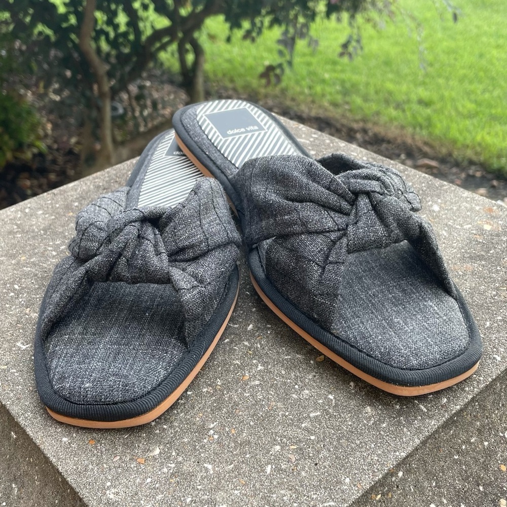 Dolce Vita Black Halle Slide Sandal Size 8.5 NEW